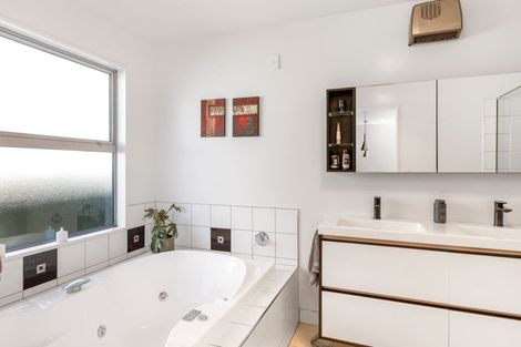 Photo of property in 24 Ludlow Drive, Huntingdon, Ashburton, 7774