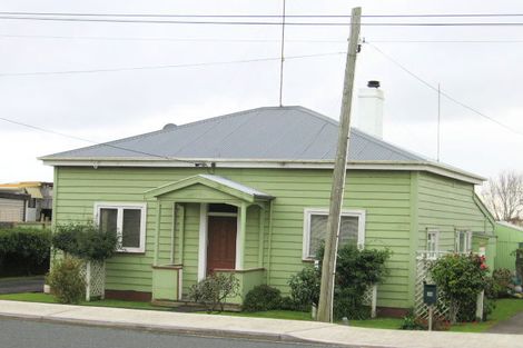 Photo of property in 18 Awaroa Road, Helensville, 0800