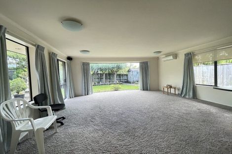 Photo of property in 26 Brittany Drive, Henderson, Auckland, 0612