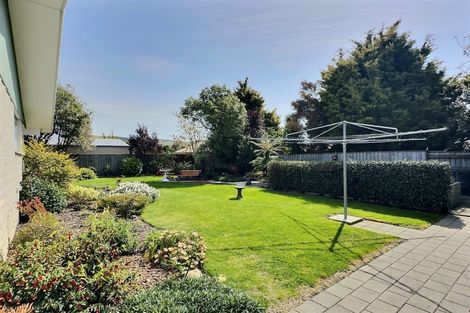 Photo of property in 10 Bassett Place, Taradale, Napier, 4112