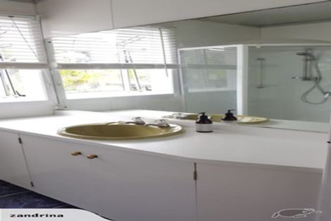 Photo of property in 1/86 Beach Road, Castor Bay, Auckland, 0620