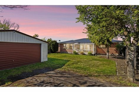 Photo of property in 100 Prestons Road, Redwood, Christchurch, 8051