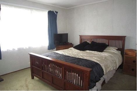 Photo of property in 4 Mildmay Road, Henderson, Auckland, 0610
