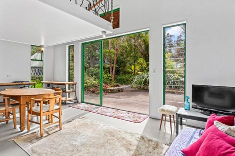 Photo of property in 334 Cove Road, Waipu, 0582