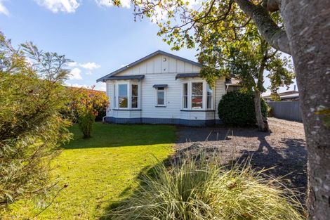 Photo of property in 27 Burns Street, Dannevirke, 4930