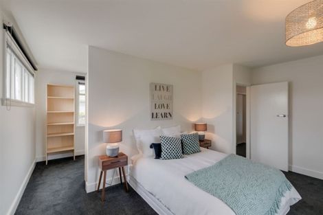 Photo of property in 43 Dunedin Street, Redwood, Christchurch, 8051