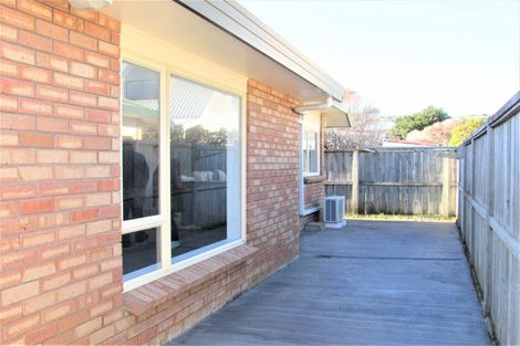 Photo of property in Miramar Villas, 3u5 Byron Street, Miramar, Wellington, 6022