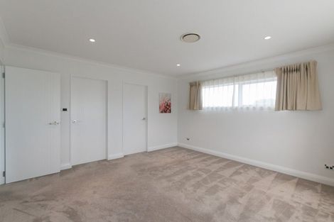 Photo of property in 69 Bordeaux Parade, Te Atatu South, Auckland, 0610