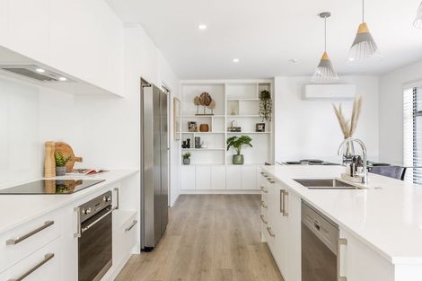 Photo of property in 1 Metoriti Crescent, Karaka, 2124