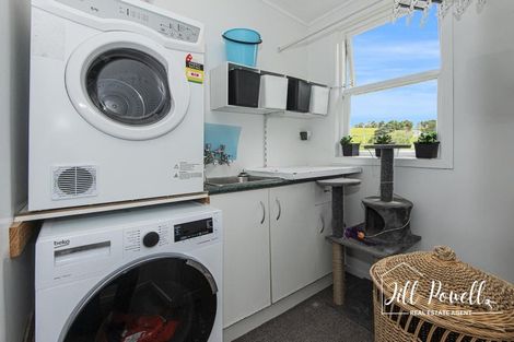 Photo of property in 32 Franklin Road, Paparoa, 0571
