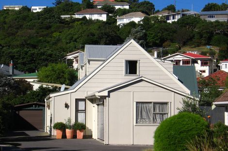 Photo of property in 108 Weka Street, Miramar, Wellington, 6022