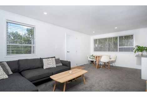 Photo of property in 2/144a Mcleod Road, Te Atatu South, Auckland, 0610