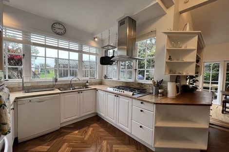 Photo of property in 2/40a Norwood Road, Bayswater, Auckland, 0622