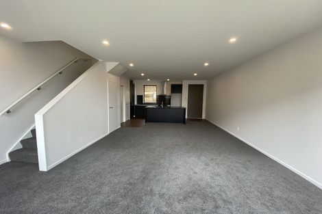 Photo of property in 62u4 Spenmoor Street, Newlands, Wellington, 6037