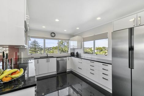 Photo of property in 6 Tree Top Lane, Paparangi, Wellington, 6037