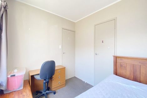 Photo of property in 2/4173a Great North Road, Glen Eden, Auckland, 0602