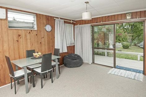 Photo of property in 21 Ranui Station Road, Ranui, Auckland, 0612