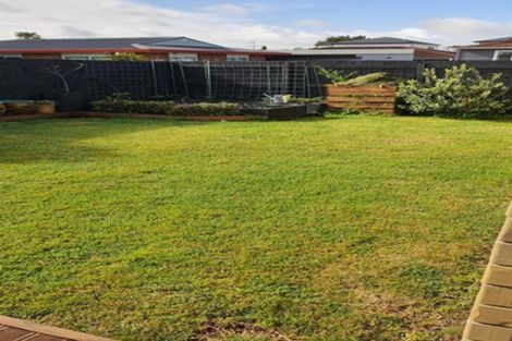 Photo of property in 32 Laurie Avenue, Papakura, 2110