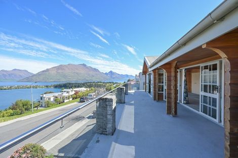 Photo of property in 106 Panorama Terrace, Queenstown, 9300