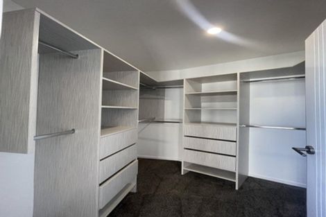 Photo of property in 26b Sandgate Avenue, Botany Downs, Auckland, 2010
