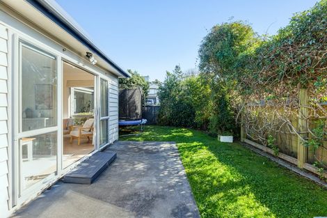 Photo of property in 5 Tongariro Drive, Aotea, Porirua, 5024