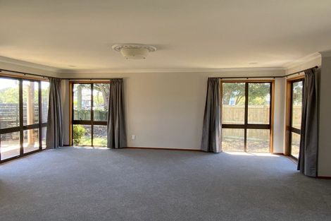 Photo of property in 6 Septimus Place, Henderson, Auckland, 0612