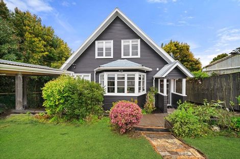 Photo of property in 121 Fairview Avenue, Fairview Heights, Auckland, 0632