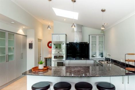 Photo of property in 4/1 Marine Parade, Paraparaumu Beach, Paraparaumu, 5032