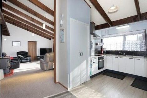 Photo of property in 12b Oxford Street, Marton, 4710