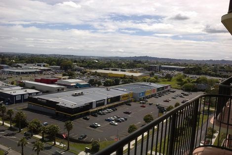 Photo of property in 14h/18 Ronwood Avenue, Manukau, Auckland, 2104