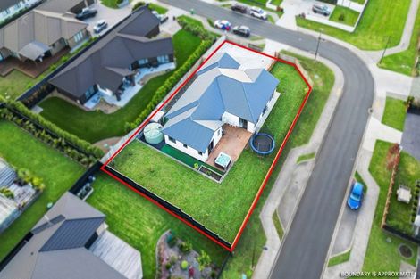 Photo of property in 16 Catherine Mclean Road, Pukekohe, 2120