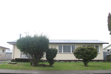 Photo of property in 16 Deal Crescent, Flaxmere, Hastings, 4120
