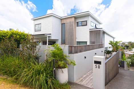 Photo of property in 50 Parr Terrace, Castor Bay, Auckland, 0620