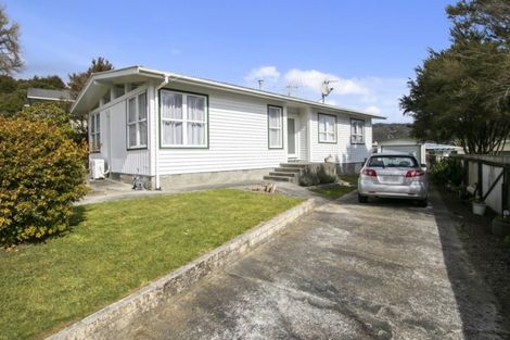 Photo of property in 14 Matariki Grove, Wainuiomata, Lower Hutt, 5014