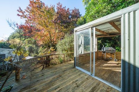 Photo of property in 10 Court Road, Tawa, Wellington, 5028