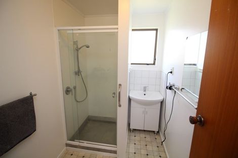 Photo of property in 2/10 Oxford Street, Marton, 4710