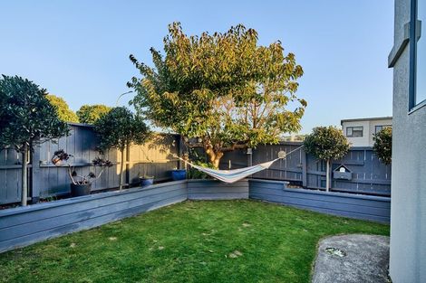 Photo of property in 2 Toms Road, Titahi Bay, Porirua, 5022