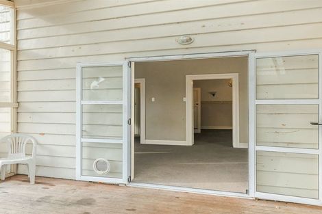 Photo of property in 32 Peel Street, Westport, 7825