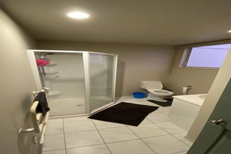 Photo of property in 37u2 Mills Road, Brooklyn, Wellington, 6021