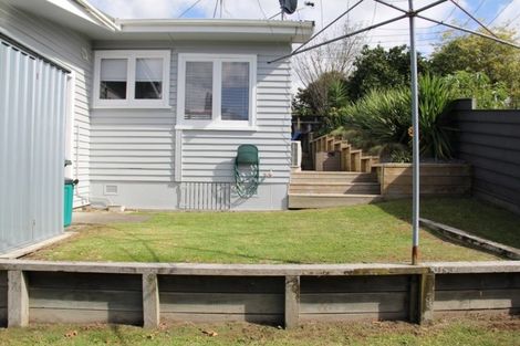 Photo of property in 2 Brown Terrace, Te Puke, 3119