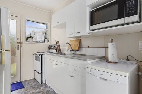 Photo of property in 2/10 Roseburn Place, Pakuranga, Auckland, 2010
