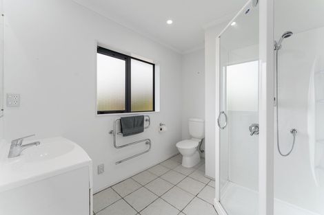 Photo of property in 7 Lambert Way, Paraparaumu, 5032