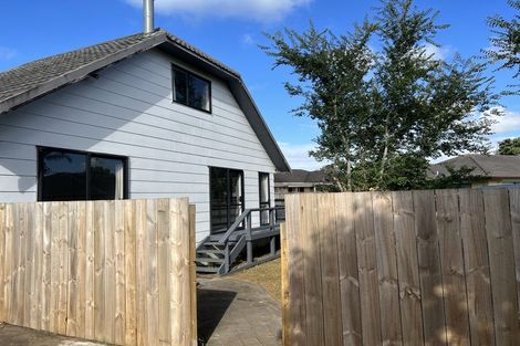 Photo of property in 1/109 Wattle Farm Road, Wattle Downs, Auckland, 2103