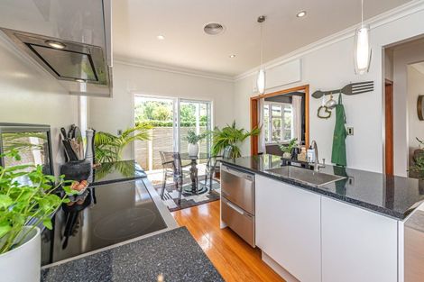 Photo of property in 19 Kent Road, Saint Johns Hill, Whanganui, 4501