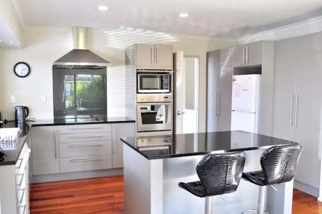 Photo of property in 12 Kalmore Place, Flat Bush, Auckland, 2016