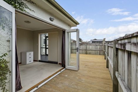 Photo of property in 91 Tukapa Street, Westown, New Plymouth, 4310