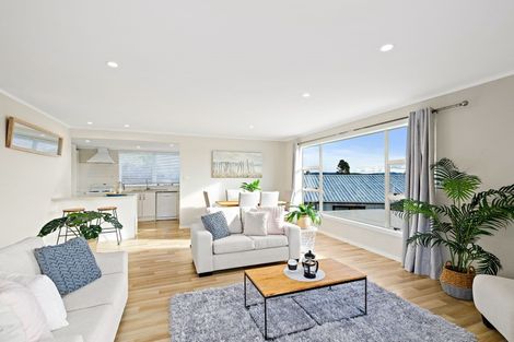 Photo of property in 15 Foster Crescent, Snells Beach, 0920