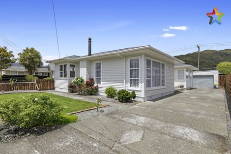 Photo of property in 29 Karamu Crescent, Wainuiomata, Lower Hutt, 5014