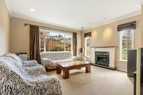 Photo of property in 8 Chateau Rise, Flat Bush, Auckland, 2016