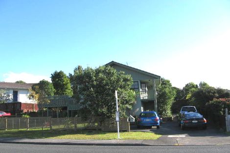 Photo of property in 44 Meadowood Drive, Unsworth Heights, Auckland, 0632